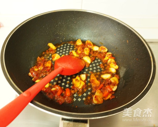 Authentic Huaiyang Home Style-braised Crayfish recipe