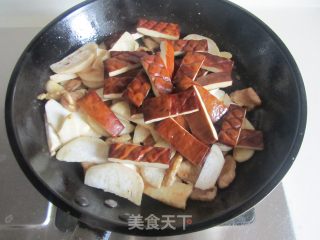 Fried Pork with Dried King Pleurotus recipe