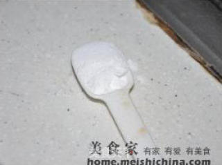 Mouth-watering Chili-fried Pork Intestines recipe