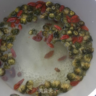 Chrysanthemum Wolfberry Tea recipe