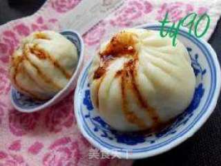 Pork Buns with Pickled Vegetable Vermicelli recipe