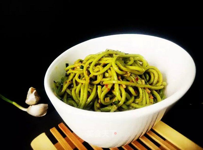 Shaanxi Special Noodles-scallion Oil Mushroom Spinach Noodles