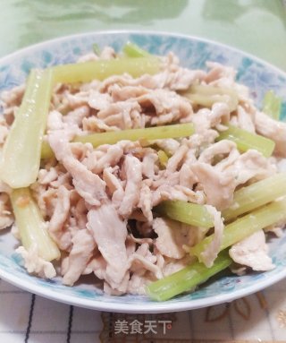 Stir-fried Celery with Chicken Breast recipe