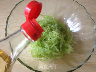 Tossed Lettuce Shreds recipe