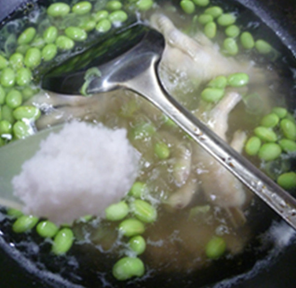 Edamame Chicken Feet Soup recipe