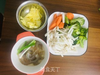 Broccoli, Carrot, Mushroom and Shrimp Soup recipe