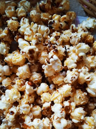 Caramel Popcorn recipe