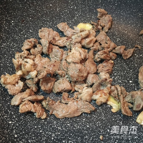 Stir-fried Barbecue that is More Delicious Than Street Barbecue recipe