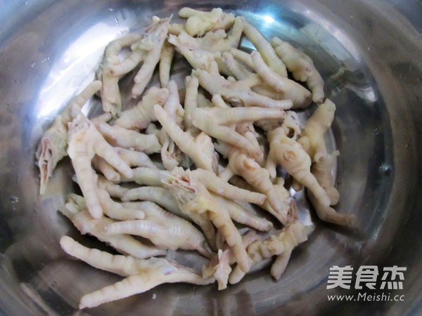 Sichuan Pickled Chicken Feet recipe