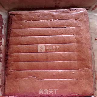 Cocoa Strawberry Chiffon Cake Roll-(28*28 Baking Tray) recipe