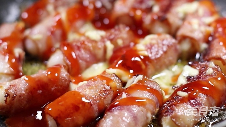 Cheese Rice Cake Bacon Roll recipe