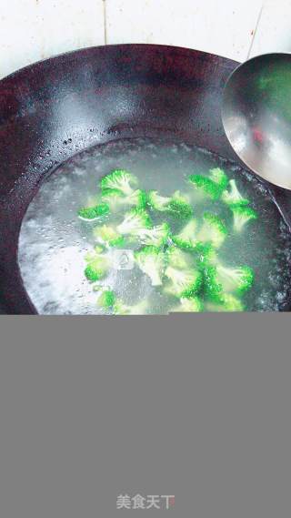 Pimple Soup-broccoli and Egg Pimple Noodle Soup recipe