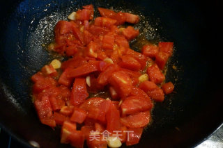 Tomato and Egg Hot Noodle Soup recipe