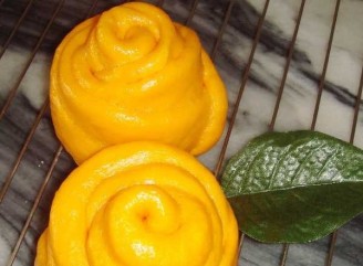 Yellow Rose Steamed Buns recipe