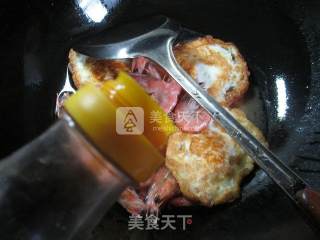 Fried Lotus Leaf Egg with Shrimp recipe