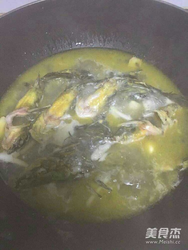Braised Yellow Bone Fish in Soup recipe