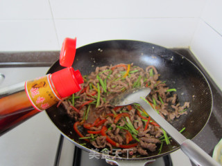 Stir-fried Shredded Beef with Coriander recipe