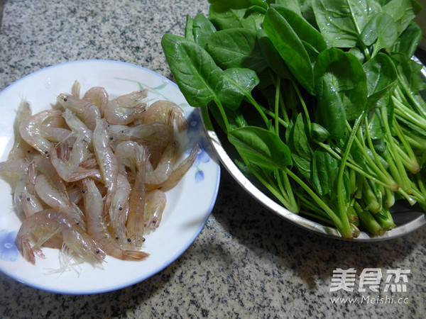 Stir-fried Spinach with Jiangbai Shrimp recipe