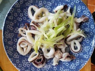 Fresh Squid in Oil recipe