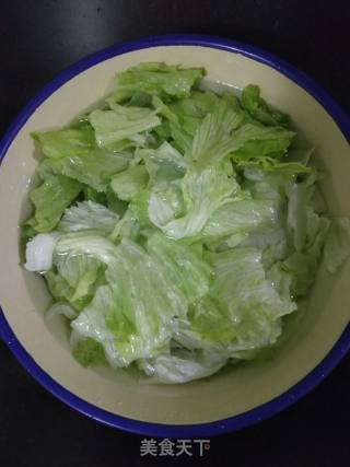 Stir-fried Western Lettuce with Enoki Mushroom recipe