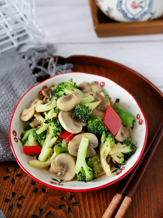 Stir-fried Mushrooms with Broccoli recipe