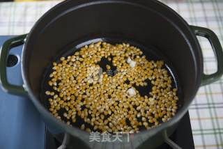 Popcorn Made by A Kitchen Cast Iron Pot Version recipe