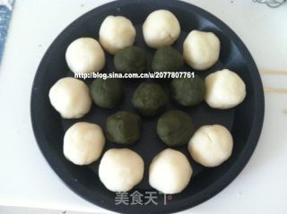 Snowy Mooncakes with Matcha Filling recipe