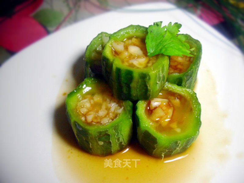 Steamed Loofah with Abalone Sauce and Garlic recipe