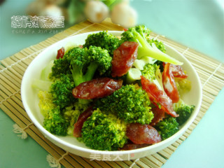 Stir-fried Sausage with Broccoli recipe