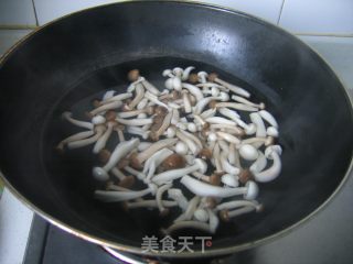 Braised Double Mushroom with Abalone Sauce recipe