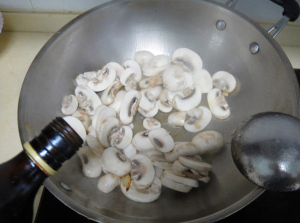 Fried Mushrooms in Abalone Sauce recipe