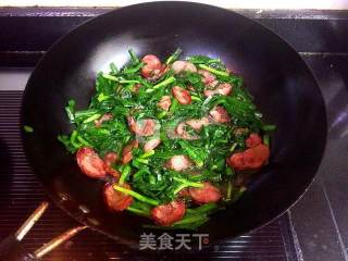 Stir-fried Leek with Spicy Sausage recipe