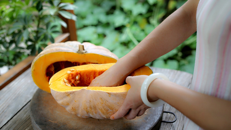 Pumpkin Seed Rock Sugar Tea recipe