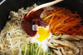 Bibimbap in A Cast Iron Pot Version recipe