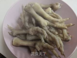 Home Cooking-braised Chicken Feet recipe