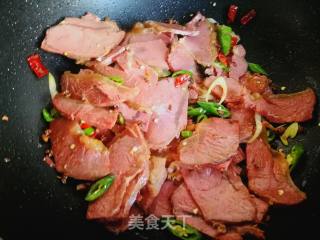 #团圆饭#bread with Beef recipe