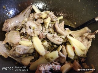 Braised Duck with Sauerkraut recipe