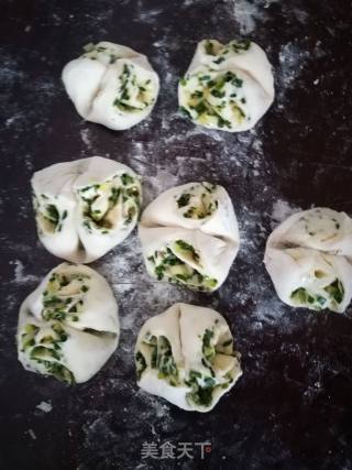 Wild Garlic Flower Roll recipe