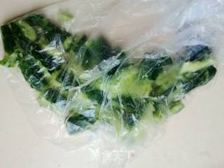 That Touch of Emerald Green ---- Cold Jellyfish Cucumber recipe