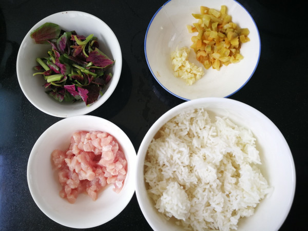 Fried Rice with Red Amaranth and Diced Pork recipe