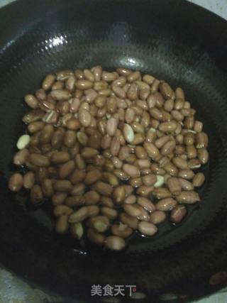 Fried Crispy Peanuts recipe