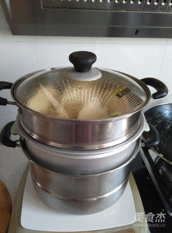 Erhe Noodles Steamed Dumplings recipe