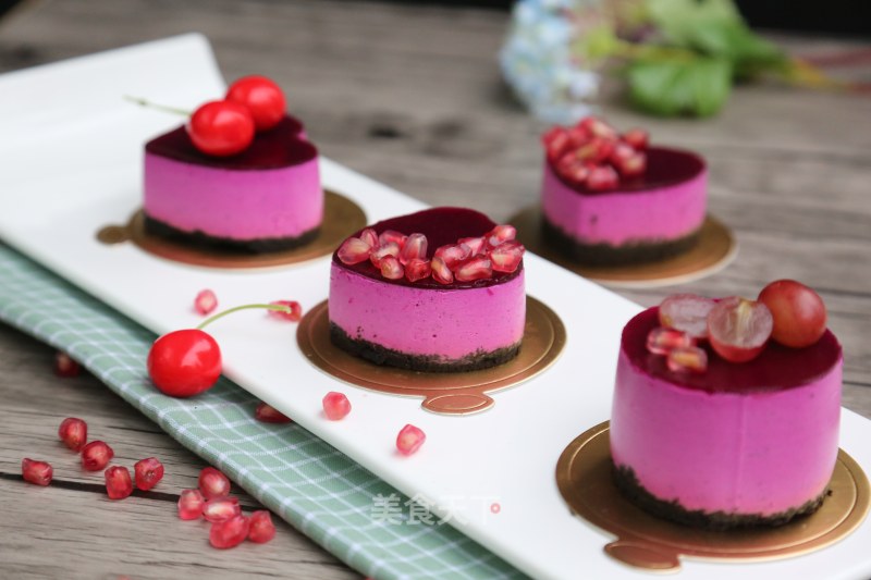 Baby's Favorite No-bake Cake-dragon Fruit Mousse recipe