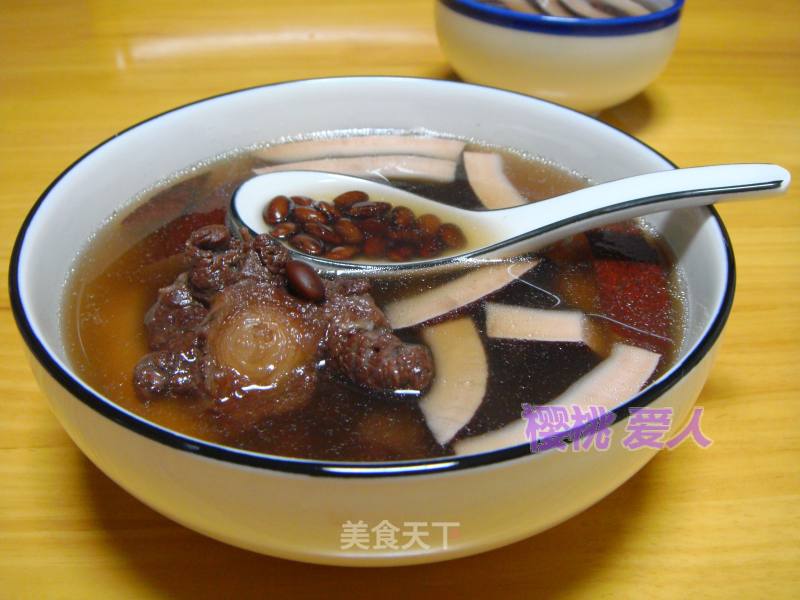 Beef Tail Stewed Coconut Black Bean Soup recipe