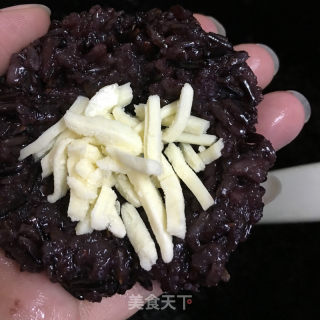 Shiba Heart Black Rice Ball recipe