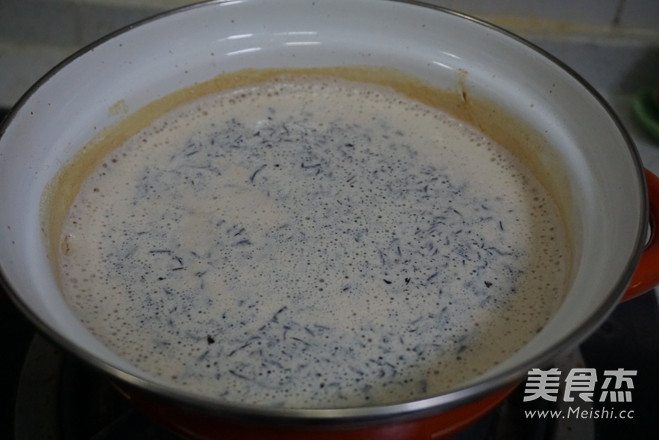 How to Make Fragrant Hand-boiled Milk Tea recipe