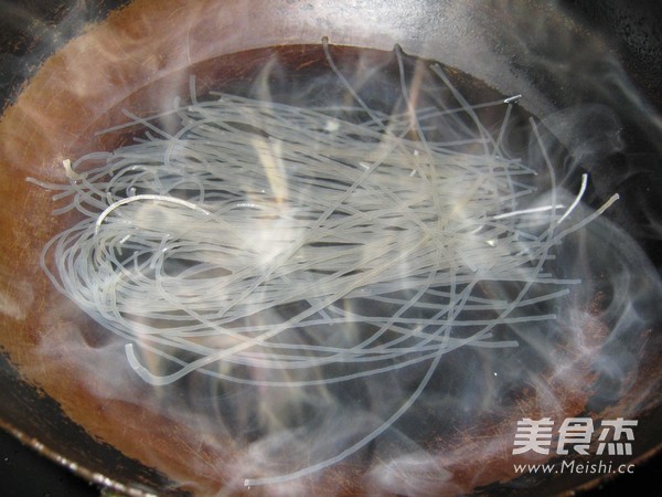 Fungus and Cabbage Vermicelli Bag recipe