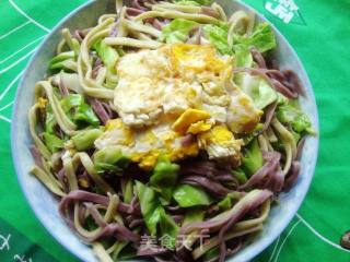 Fried Egg with Colorful Noodles recipe