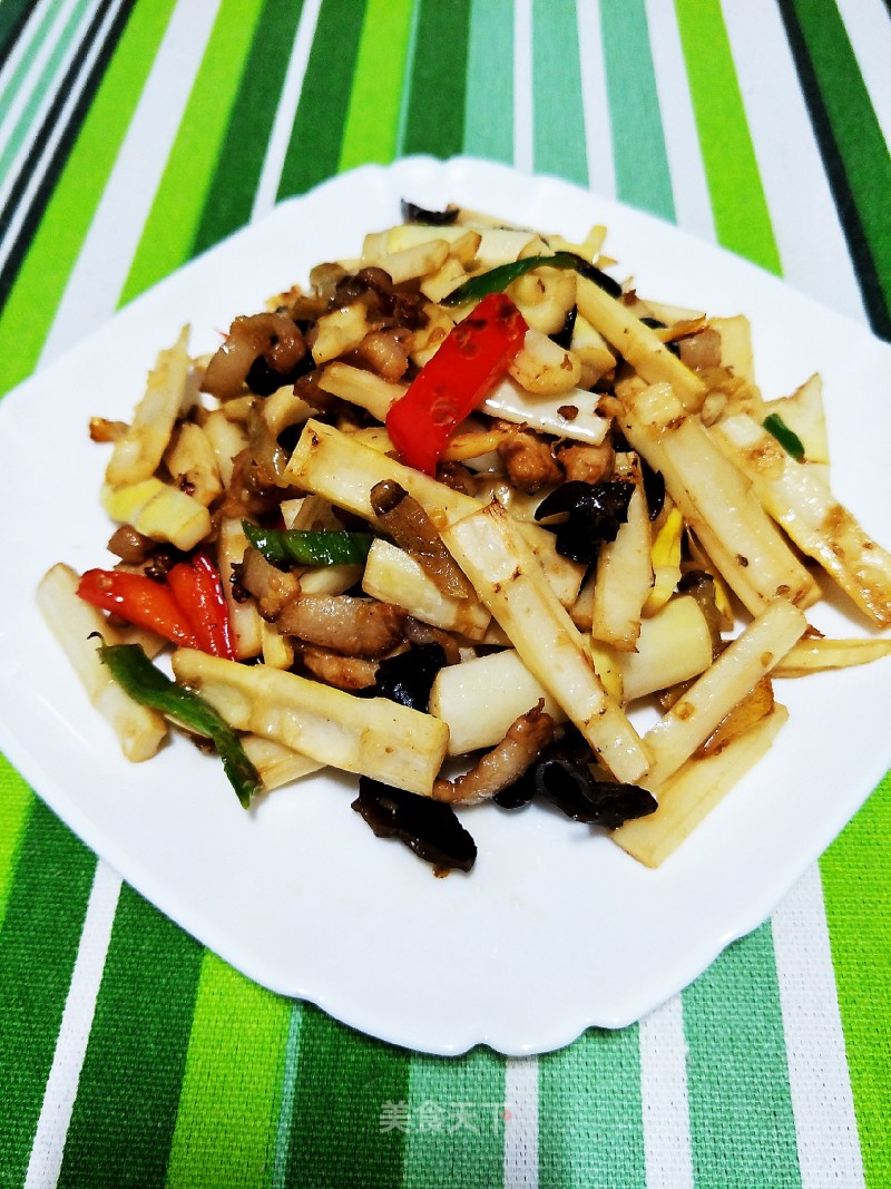 Stir-fried Leishan with Pork Belly recipe