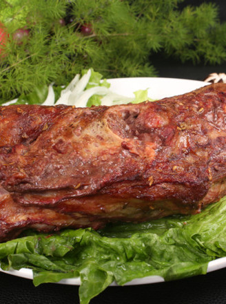 The Practice of Roasted Lamb Leg in Huixiang Qingyuan recipe